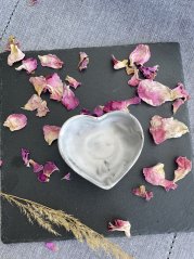 Mistička ve tvaru srdíčka