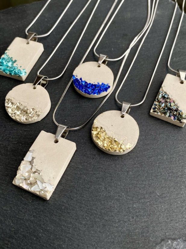 Betonový náhrdelník